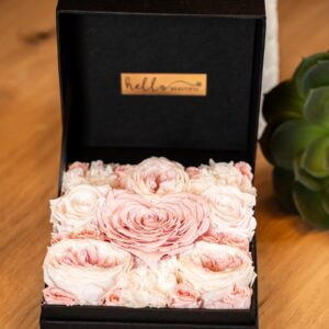 Love Garden (forever roses)