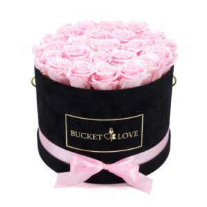 BIG-DIVA_25_GLAMOUR_Bucket-of-Love_preserved-roses_195-EUR