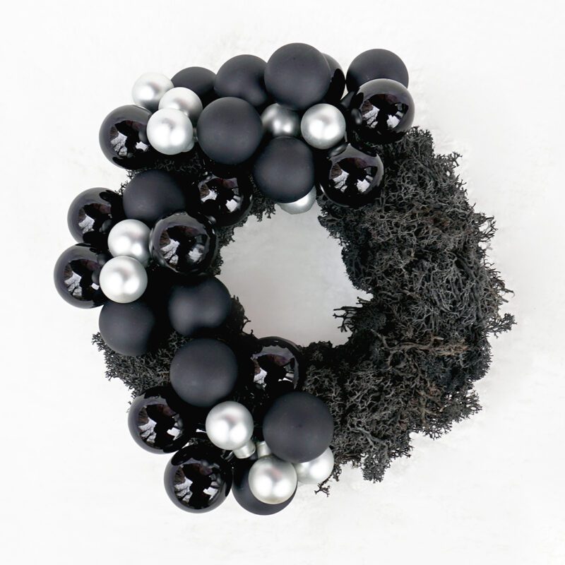 CRNO-SREBRN_BREZ-SVECE_PRAZNICNA-ELEGANCA