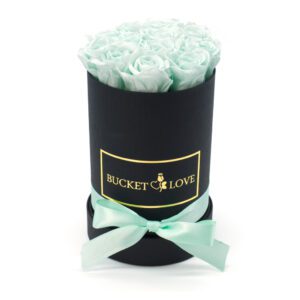 DU-SAY_9_ELEGANT_Bucket-VON-Love_preserved-roses_55-EUR